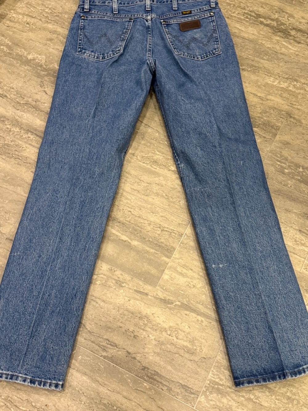 Men's Classic Blue Denim Jeans - Casual Straight Fit 47WMZSW Size 34x34 - Picture 11 of 11